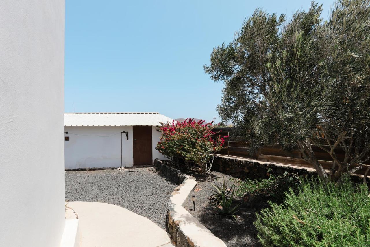 Creative Harbour Fuerteventura Hostel Lajares Buitenkant foto